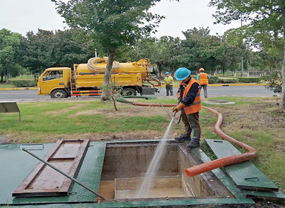 南丹化油池清理