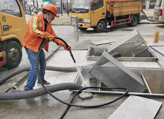 南丹隔油池清理